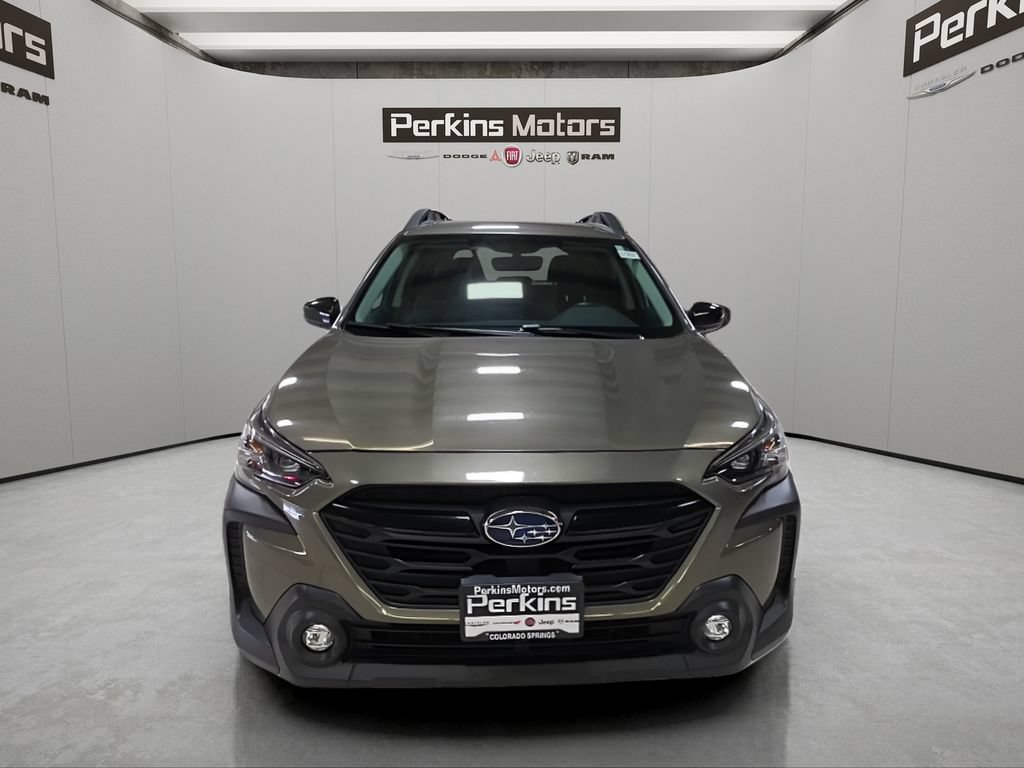 Used 2025 Subaru Outback Onyx Edition AWD/4WD image 8