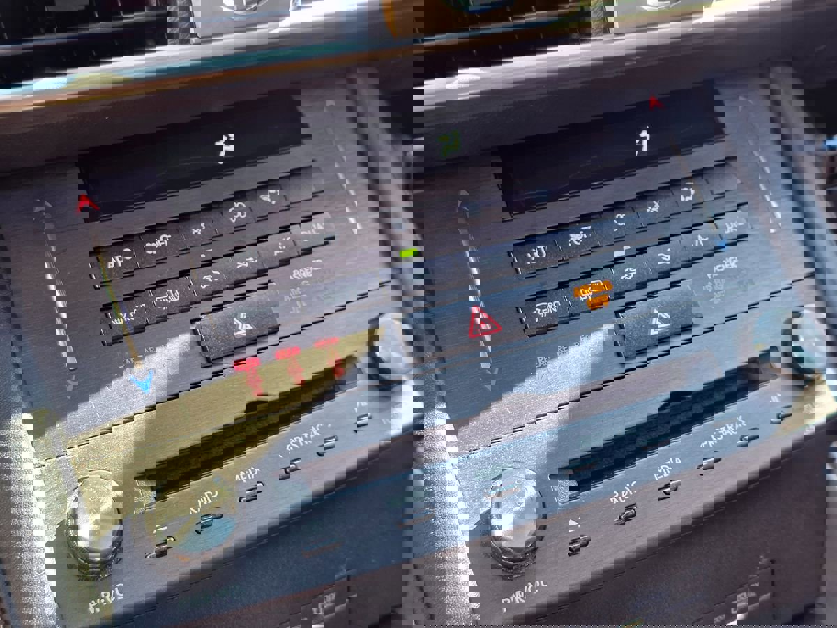 Used 2019 Lexus IS 300 w/ Navigation Package image 30