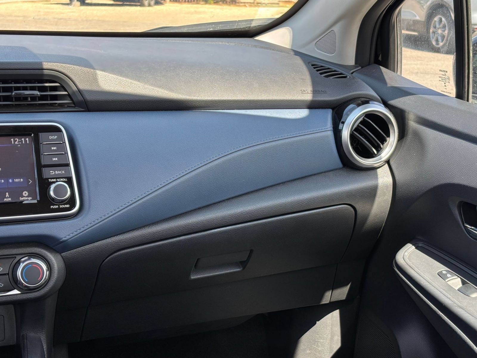 Used 2025 Nissan Versa SV FWD image 32