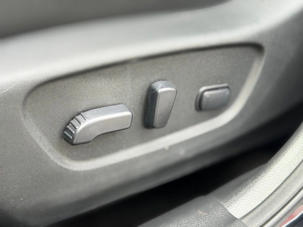 Used 2020 Nissan Rogue SL image 17