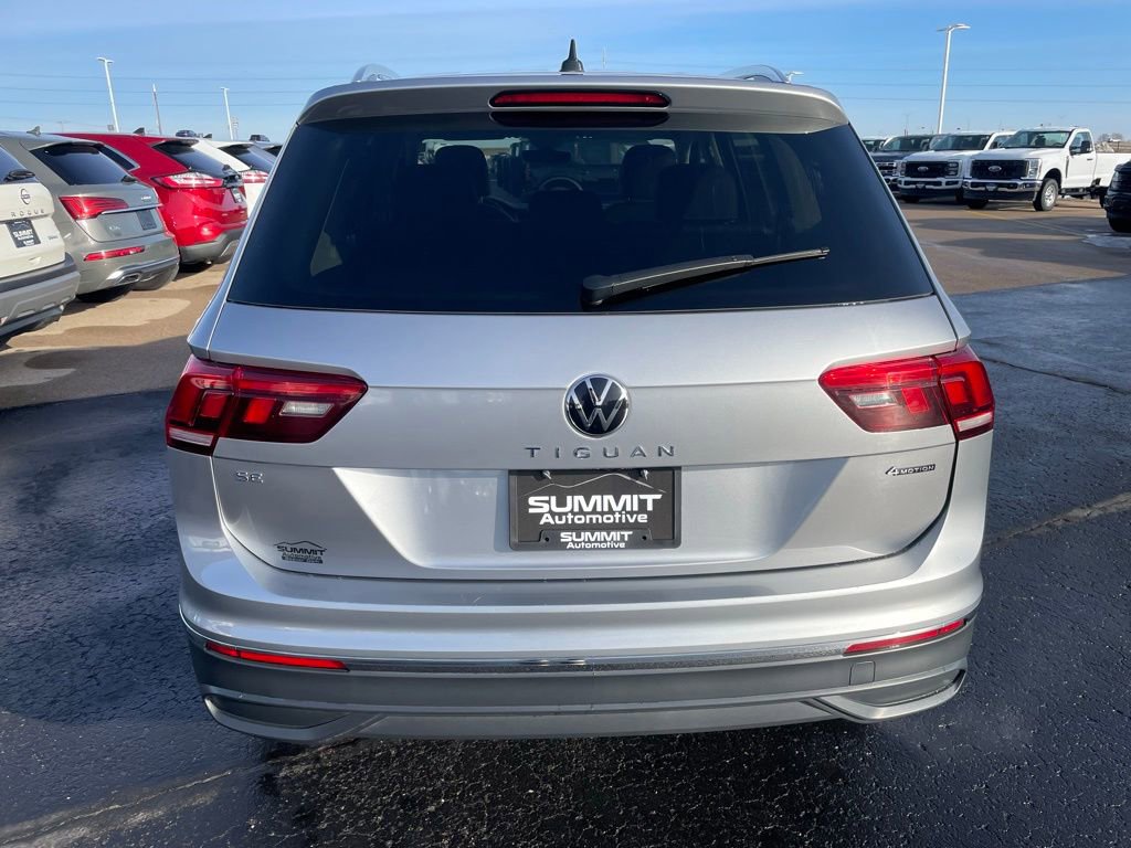 Used 2024 Volkswagen Tiguan SE AWD/4WD image 31