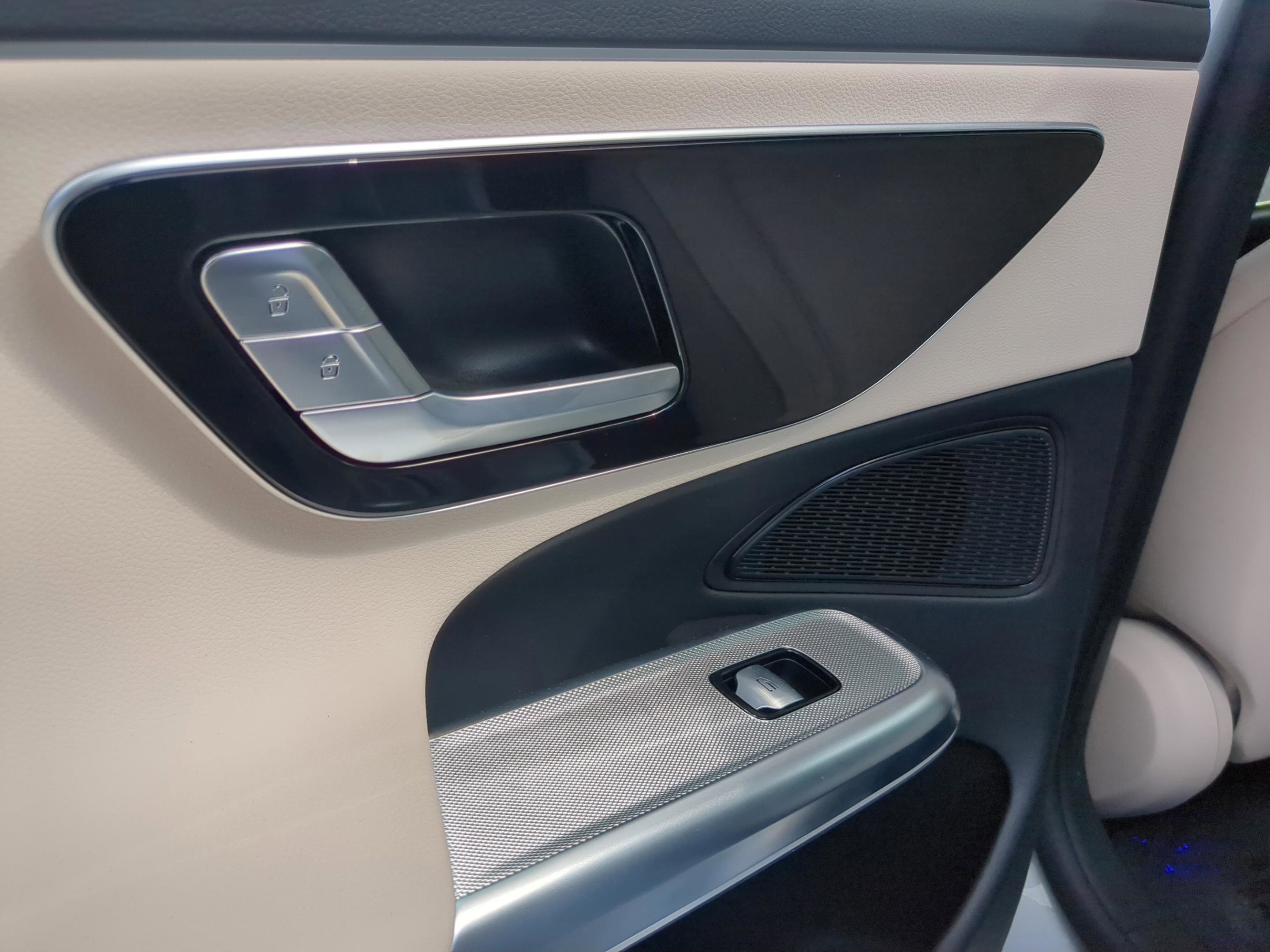 Certified 2025 Mercedes-Benz E 350 4MATIC Sedan image 12