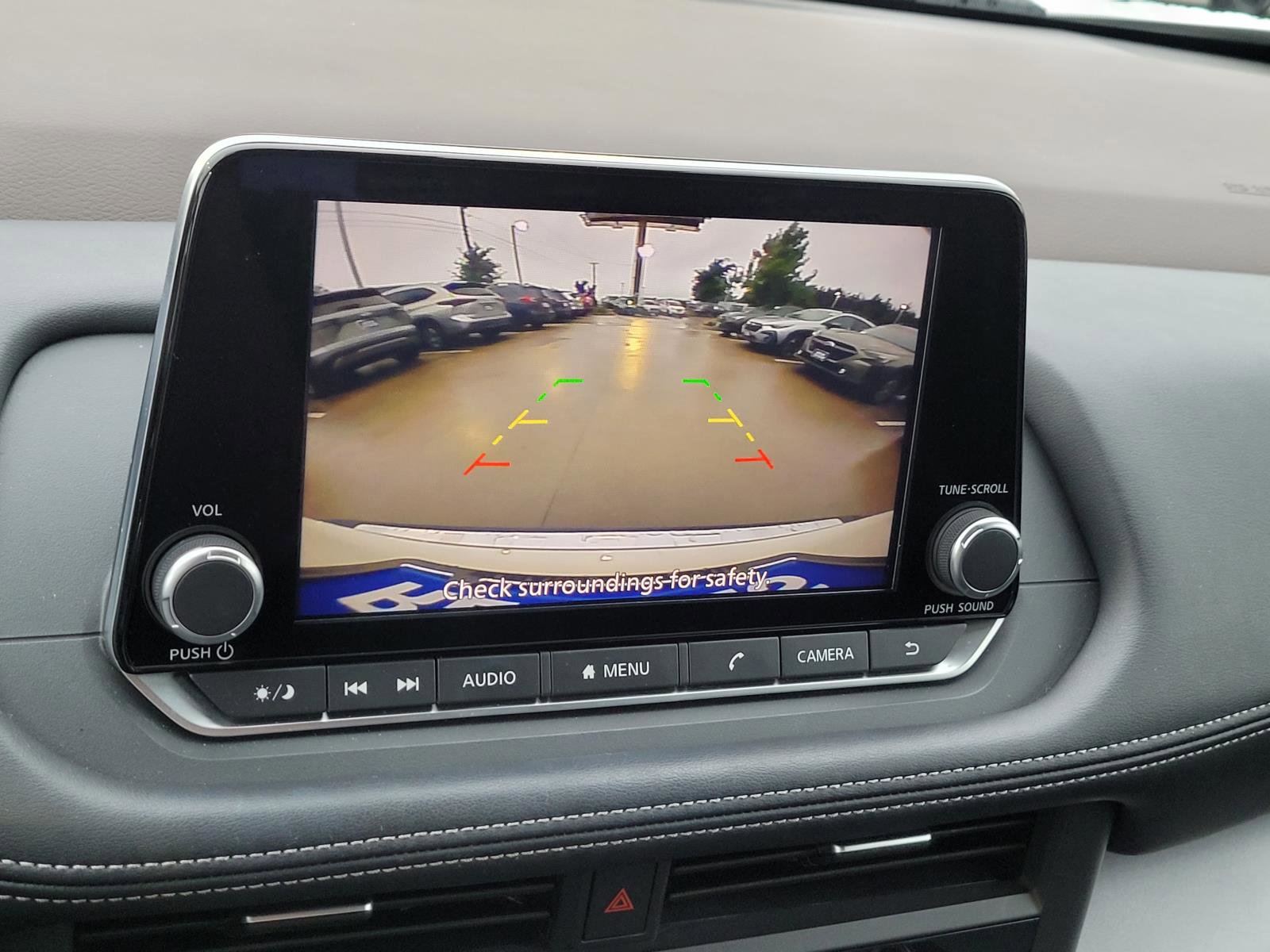 Used 2023 Nissan Rogue SV w/ SV Premium B Package FWD image 10