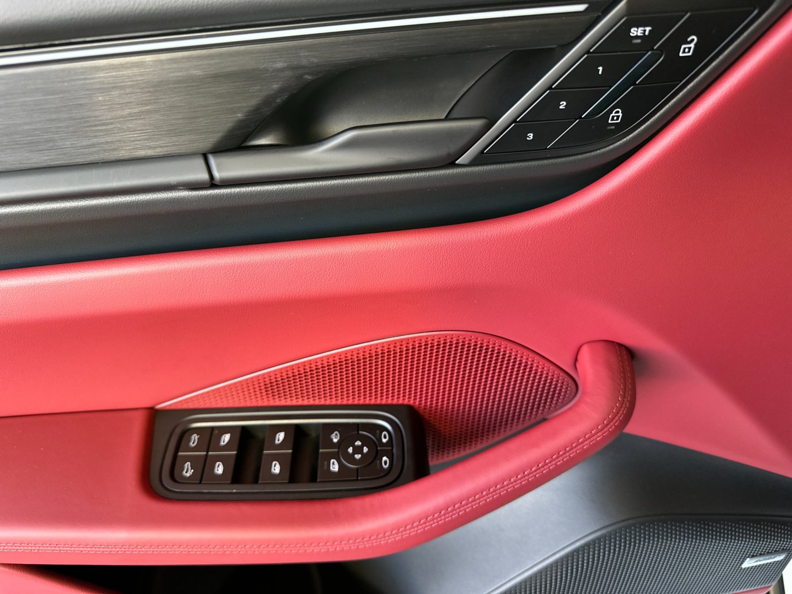 New 2026 Porsche Macan GTS Electric AWD/4WD image 12
