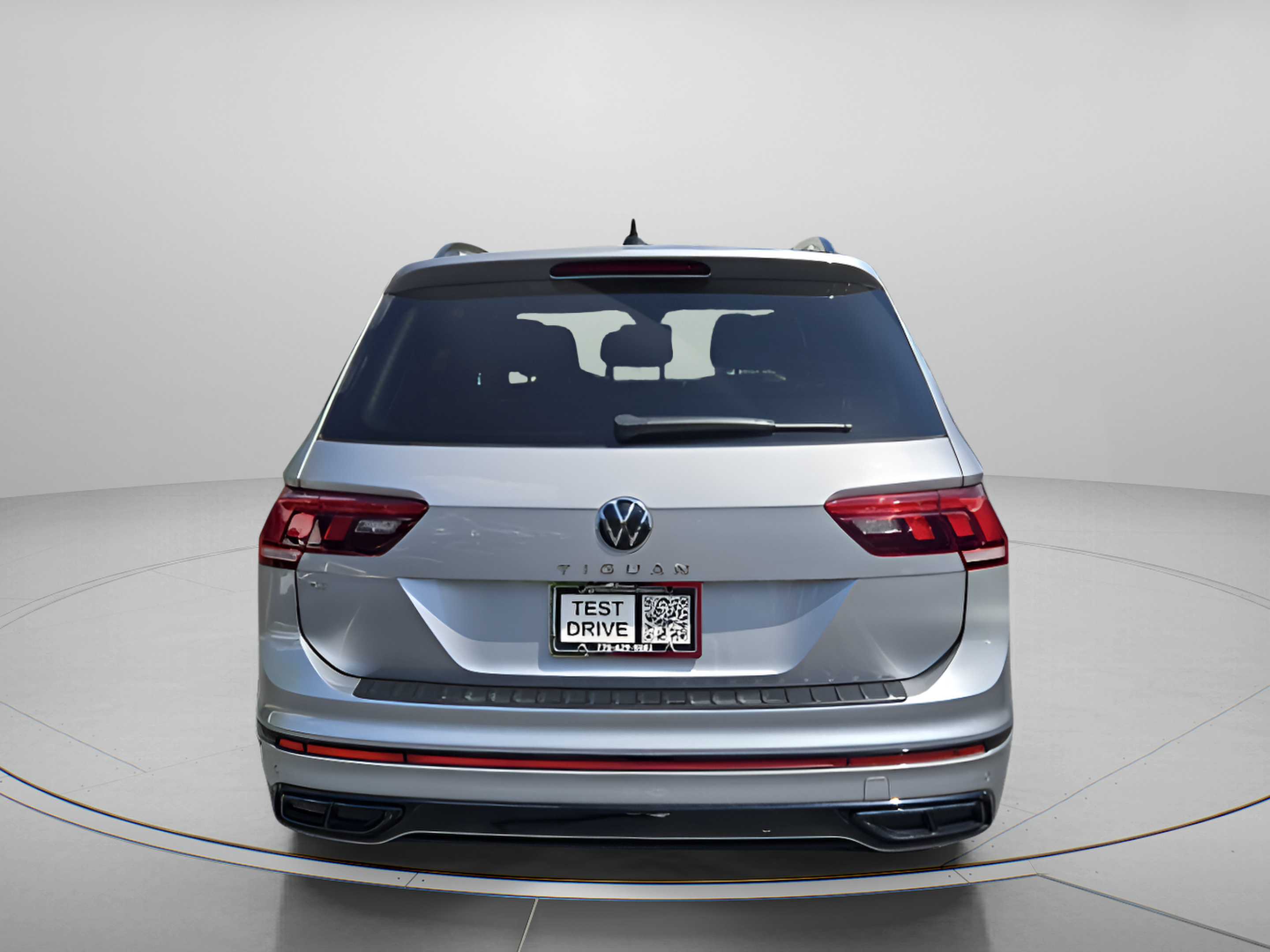 Certified 2023 Volkswagen Tiguan SE R-Line FWD image 4