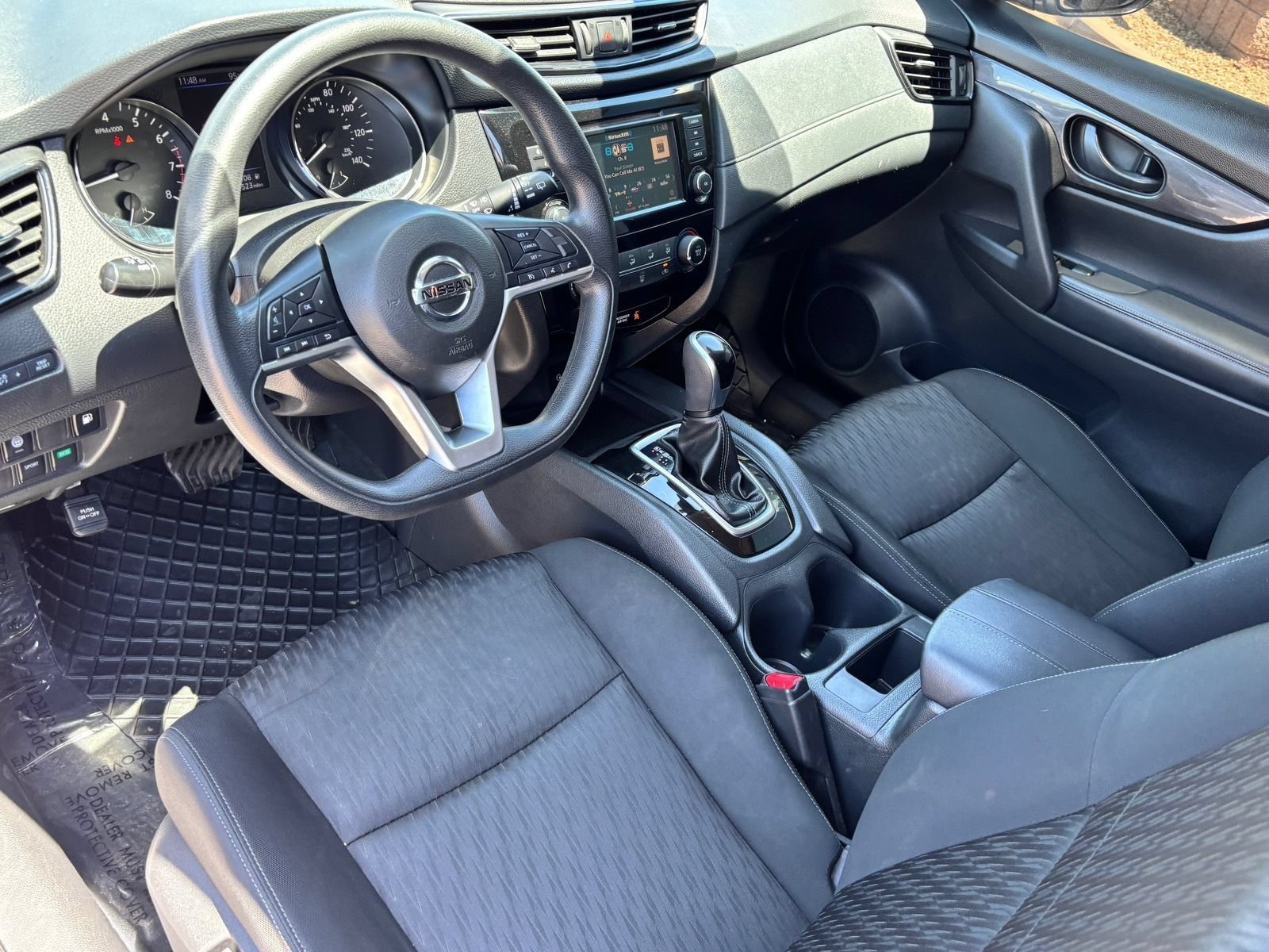 Used 2020 Nissan Rogue S FWD image 15