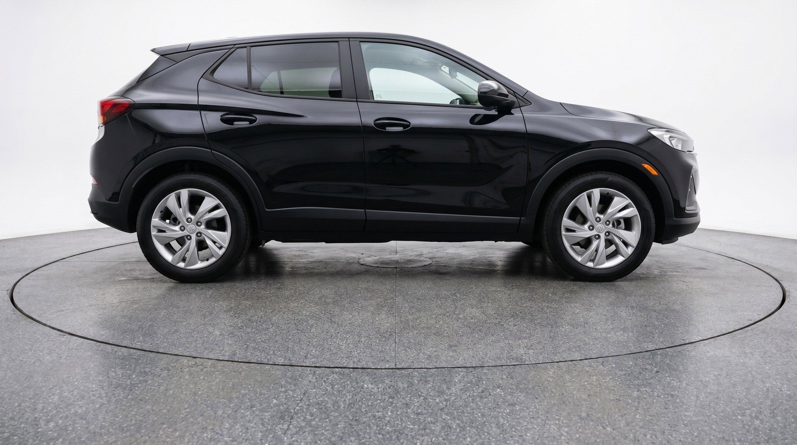 Used 2025 Buick Encore GX Preferred AWD/4WD image 11