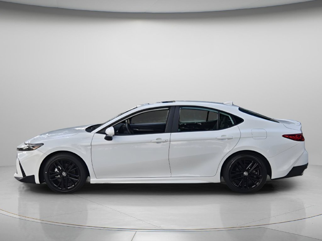 Used 2025 Toyota Camry SE w/ Multimedia Upgrade Package FWD image 4