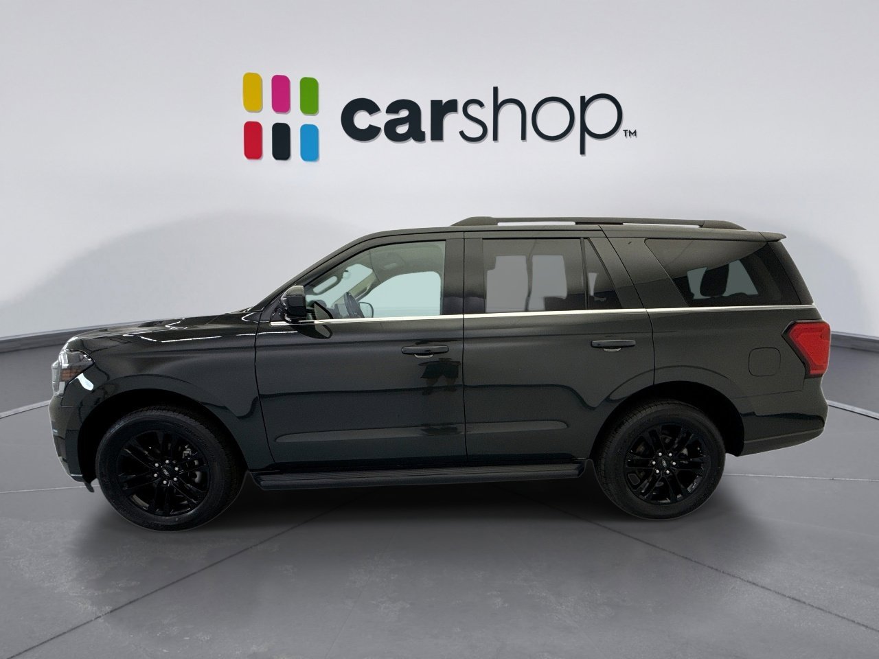 Used 2022 Ford Expedition XLT AWD/4WD image 2