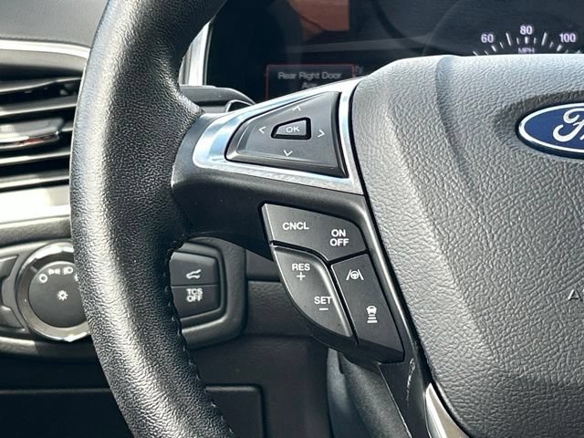 Used 2019 Ford Edge Titanium w/ Equipment Group 301A AWD/4WD image 41
