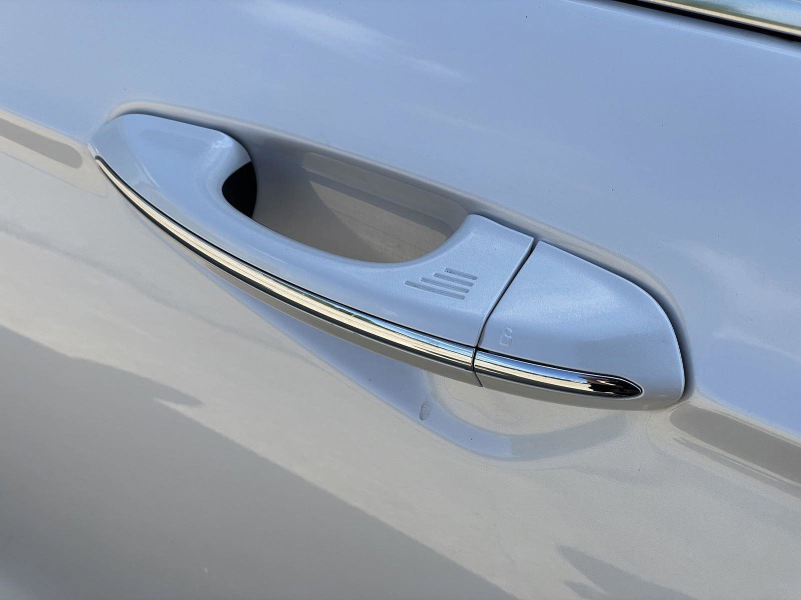 Used 2020 Ford Fusion SEL image 30