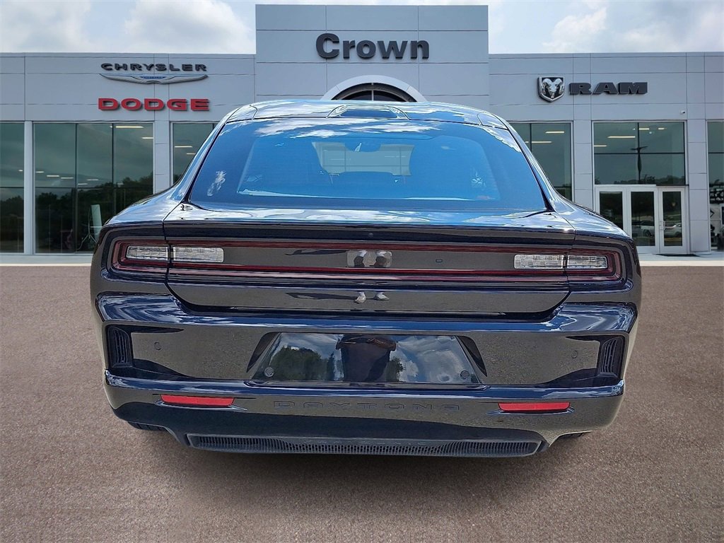 Used 2025 Dodge Charger R/T w/ Quick Order Package 25M R/T image 5