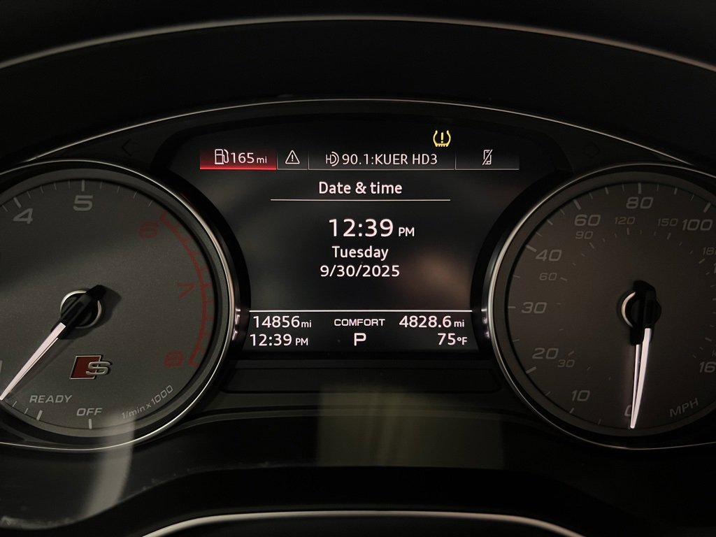 Used 2023 Audi S4 Premium w/ Convenience Package image 30