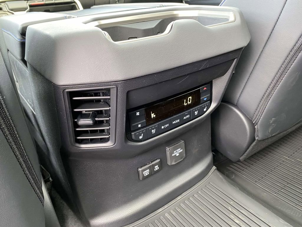 New 2026 Toyota Sequoia Platinum image 5