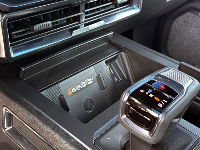 Used 2026 GMC Hummer EV SUV AWD/4WD image 28