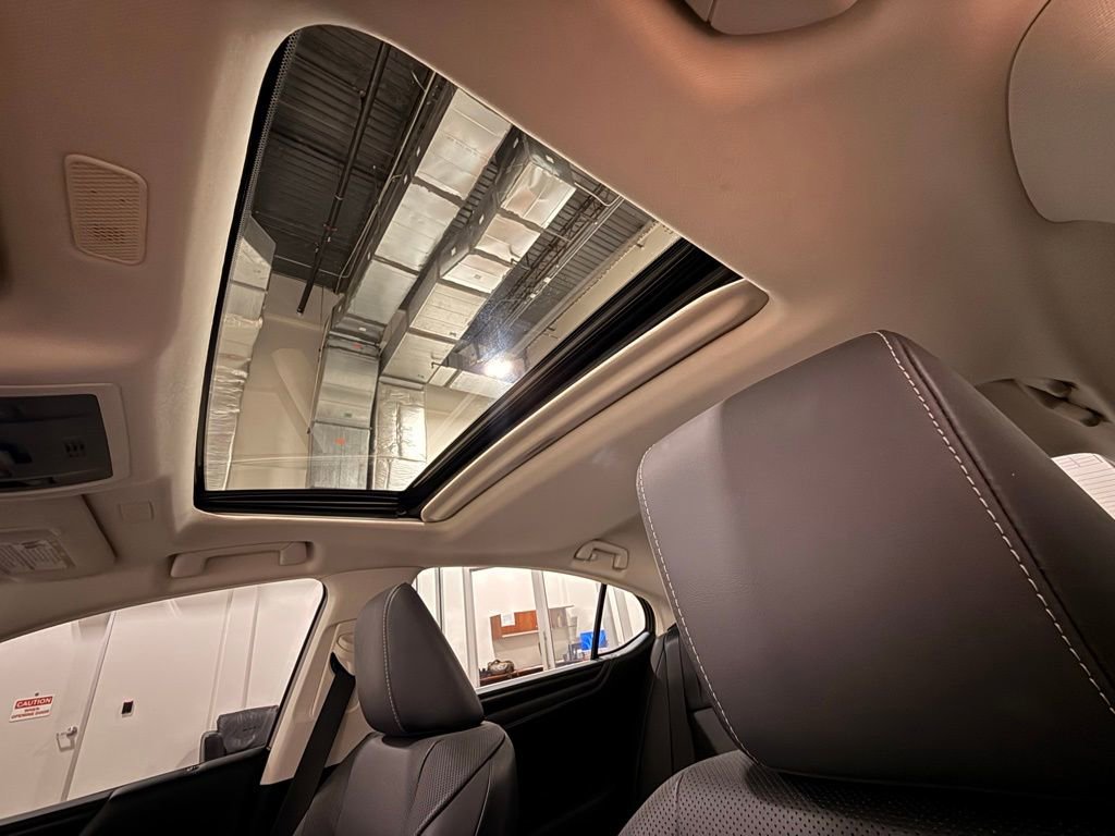 Used 2022 Lexus ES 350 w/ Premium Package FWD image 17