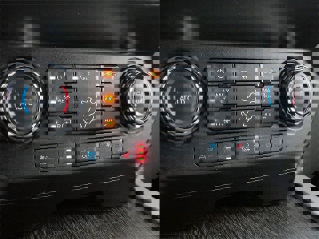 Certified 2021 Ford F350 Lariat w/ Lariat Value Package image 22