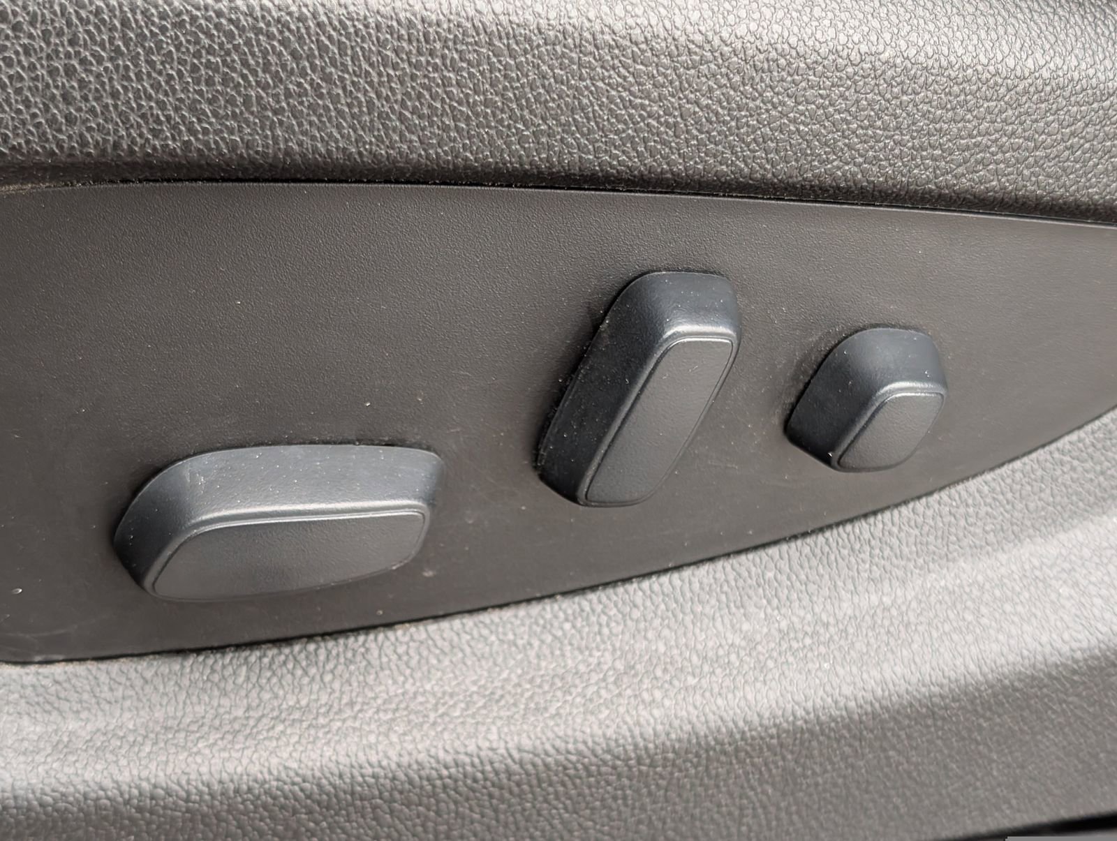 Used 2019 Chevrolet Silverado 2500 LT w/ LT Convenience Package image 22