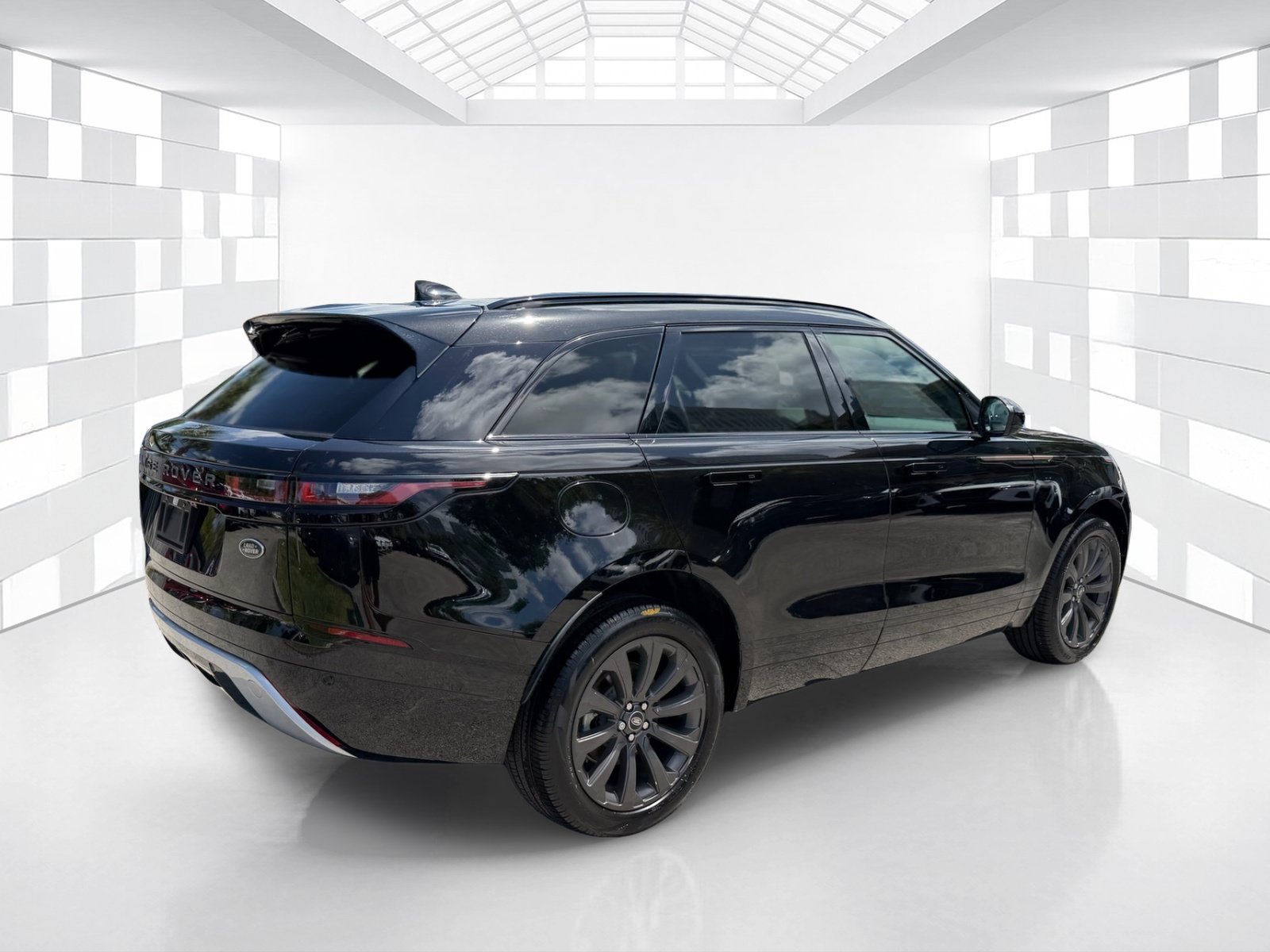 Used 2022 Land Rover Range Rover Velar R-Dynamic S AWD/4WD image 7