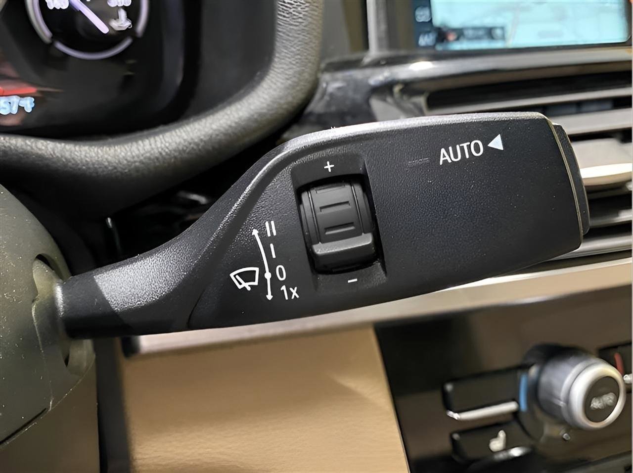 Used 2017 BMW X4 M40i image 20