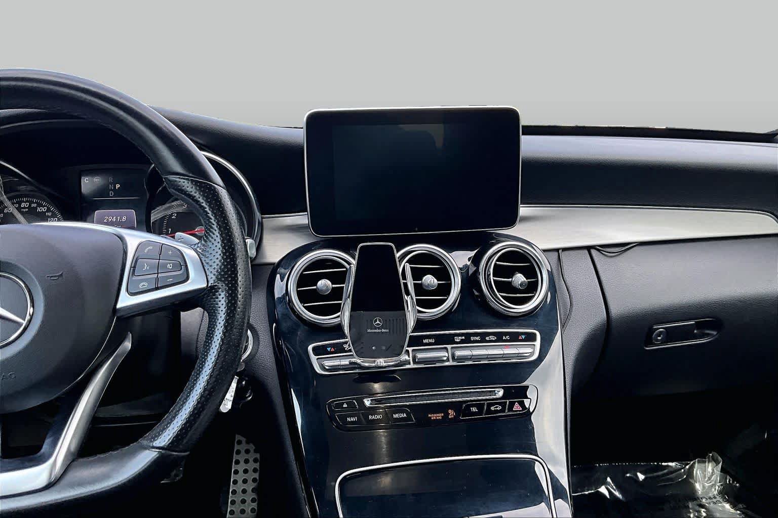 Used 2018 Mercedes-Benz C 300 4MATIC Sedan image 7