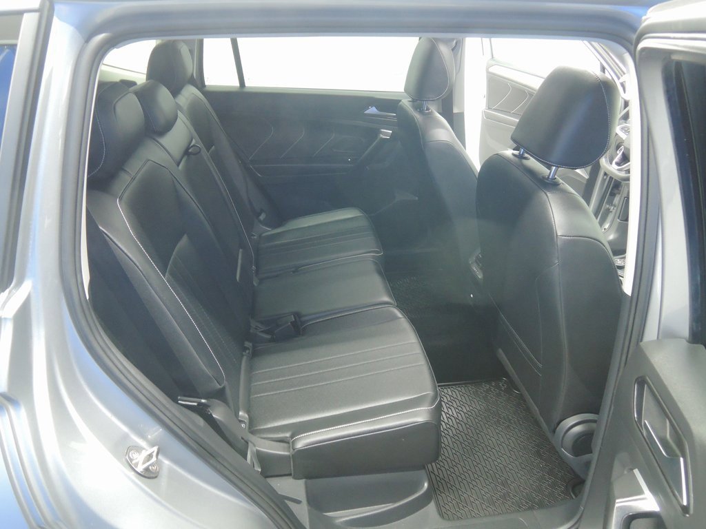 Used 2022 Volkswagen Tiguan SE image 37