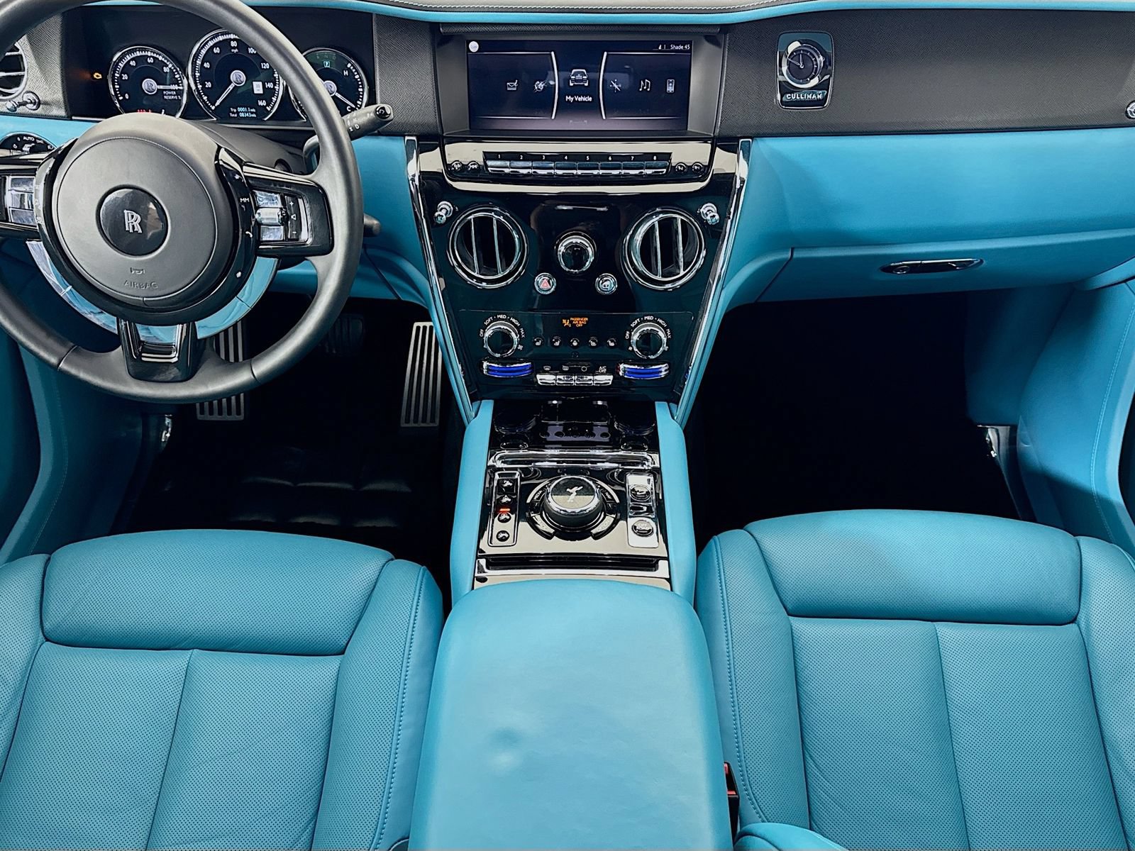 Certified 2022 Rolls-Royce Cullinan w/ Dark Exterior Package AWD/4WD image 23