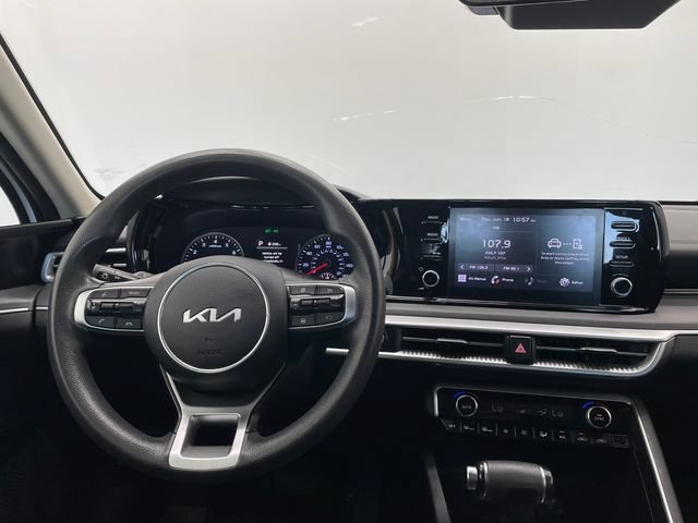 Used 2022 Kia K5 LXS FWD image 3