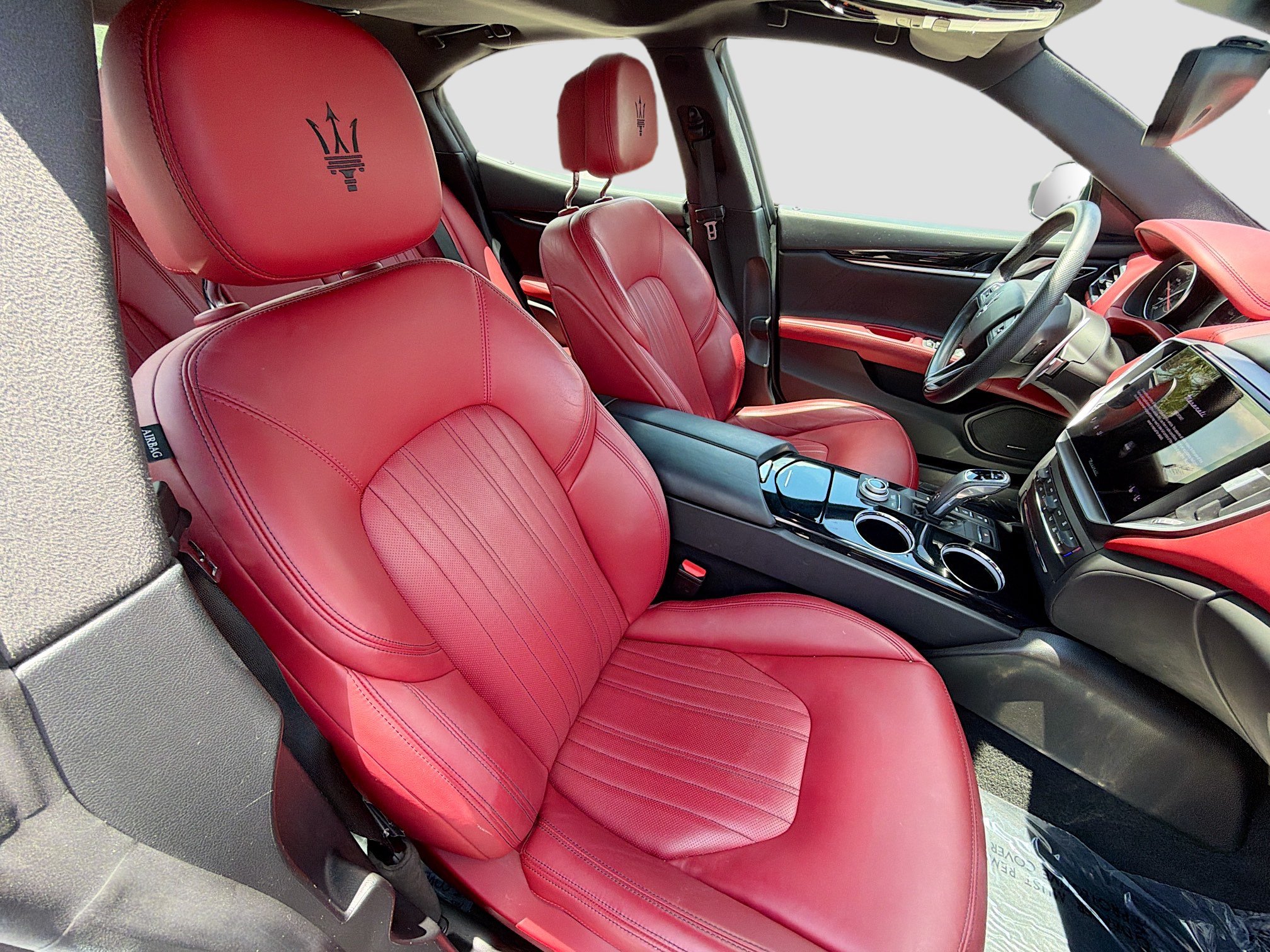 Used 2023 Maserati Ghibli Modena RWD image 14