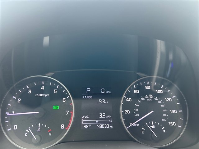 Used 2017 Hyundai Elantra SE FWD image 25