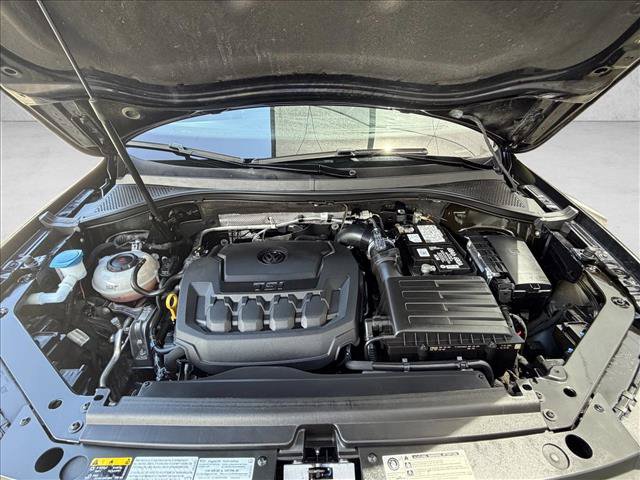 Used 2020 Volkswagen Tiguan SEL Premium R-Line AWD/4WD image 18