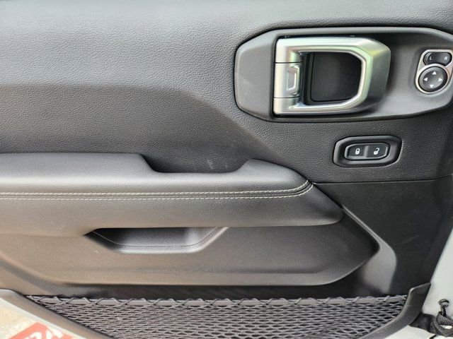 Used 2023 Jeep Wrangler Unlimited Sahara w/ Cold Weather Group image 25