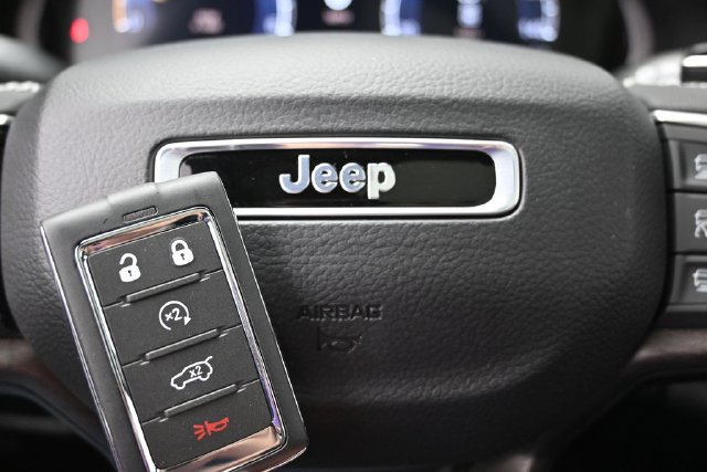 New 2027 Jeep Grand Cherokee Limited w/ Trailer Tow Package AWD/4WD image 48