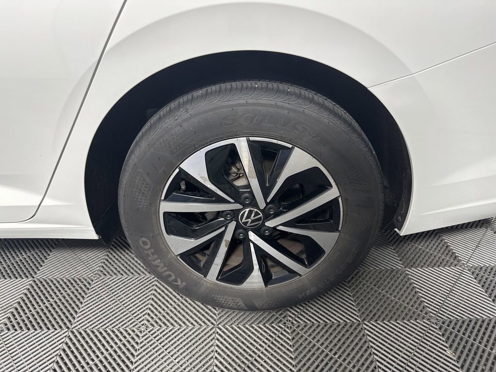 Used 2025 Volkswagen Jetta S image 7