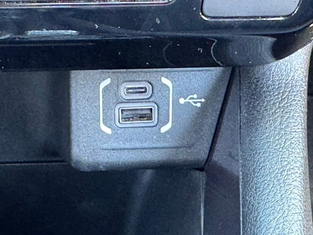 New 2025 Jeep Compass Latitude image 26