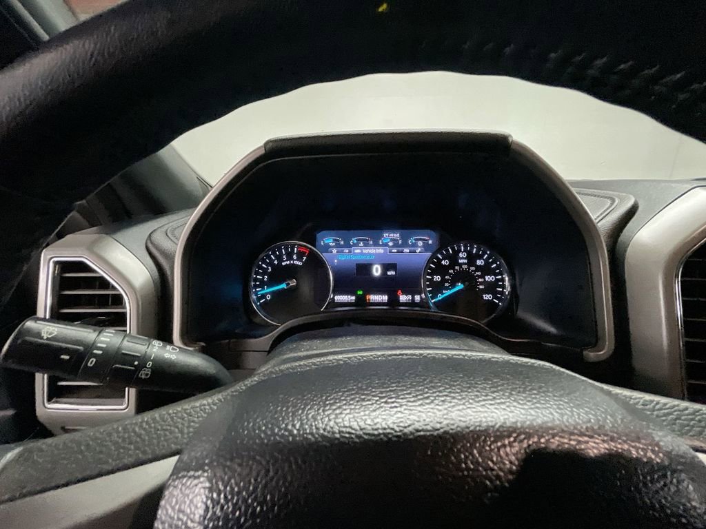 Used 2021 Ford Expedition XLT image 11