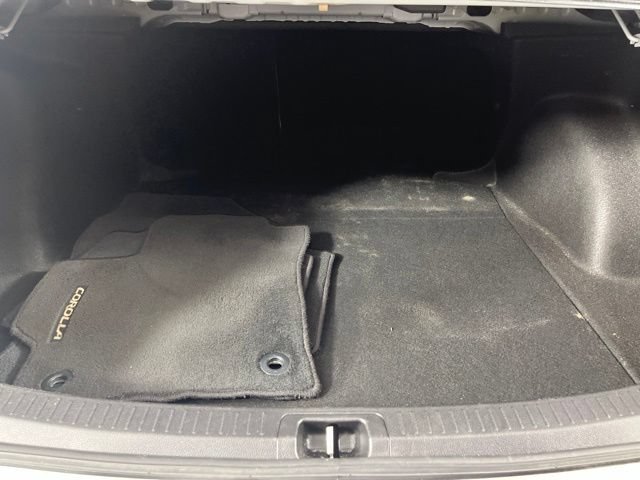 Used 2023 Toyota Corolla LE w/ LE Convenience Package FWD image 47
