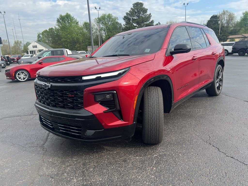 Used 2024 Chevrolet Traverse RS image 6