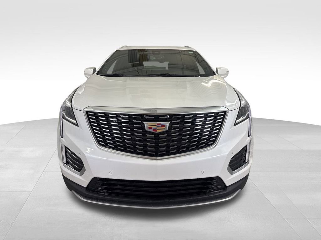 Certified 2025 Cadillac XT5 Premium Luxury image 3