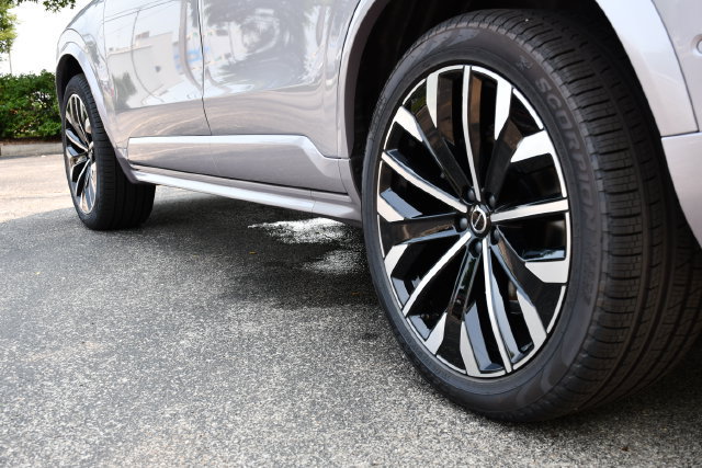 New 2026 Volvo XC90 B6 Ultra w/ Protection Package Premier AWD/4WD image 9