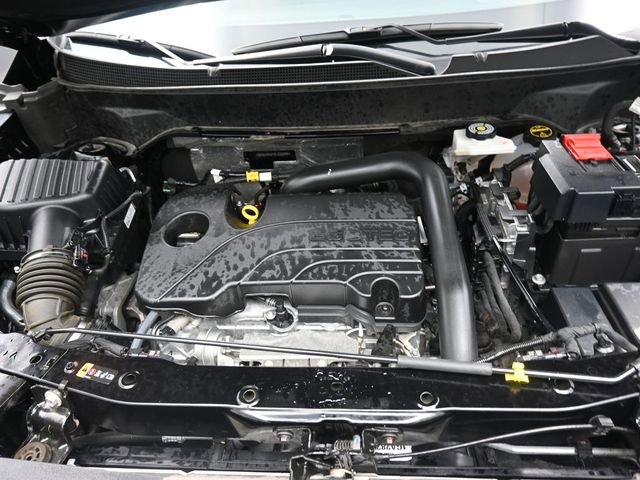 Used 2025 Chevrolet Equinox LT w/ Convenience Package II image 31