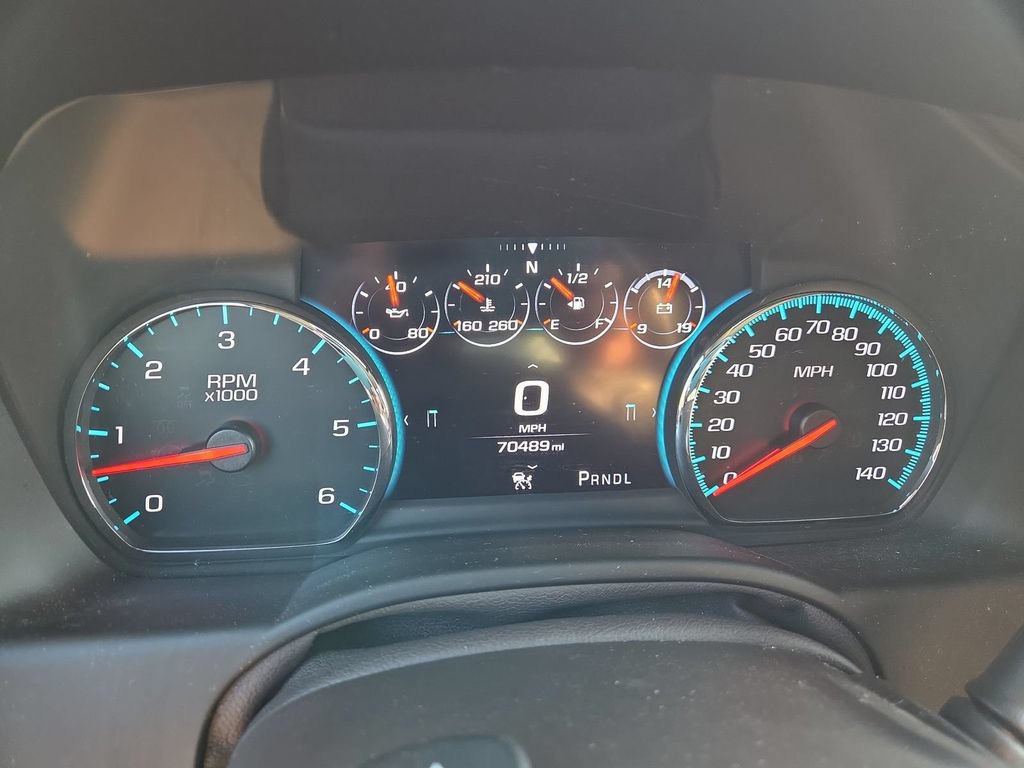 Used 2018 Chevrolet Suburban Premier RWD image 19