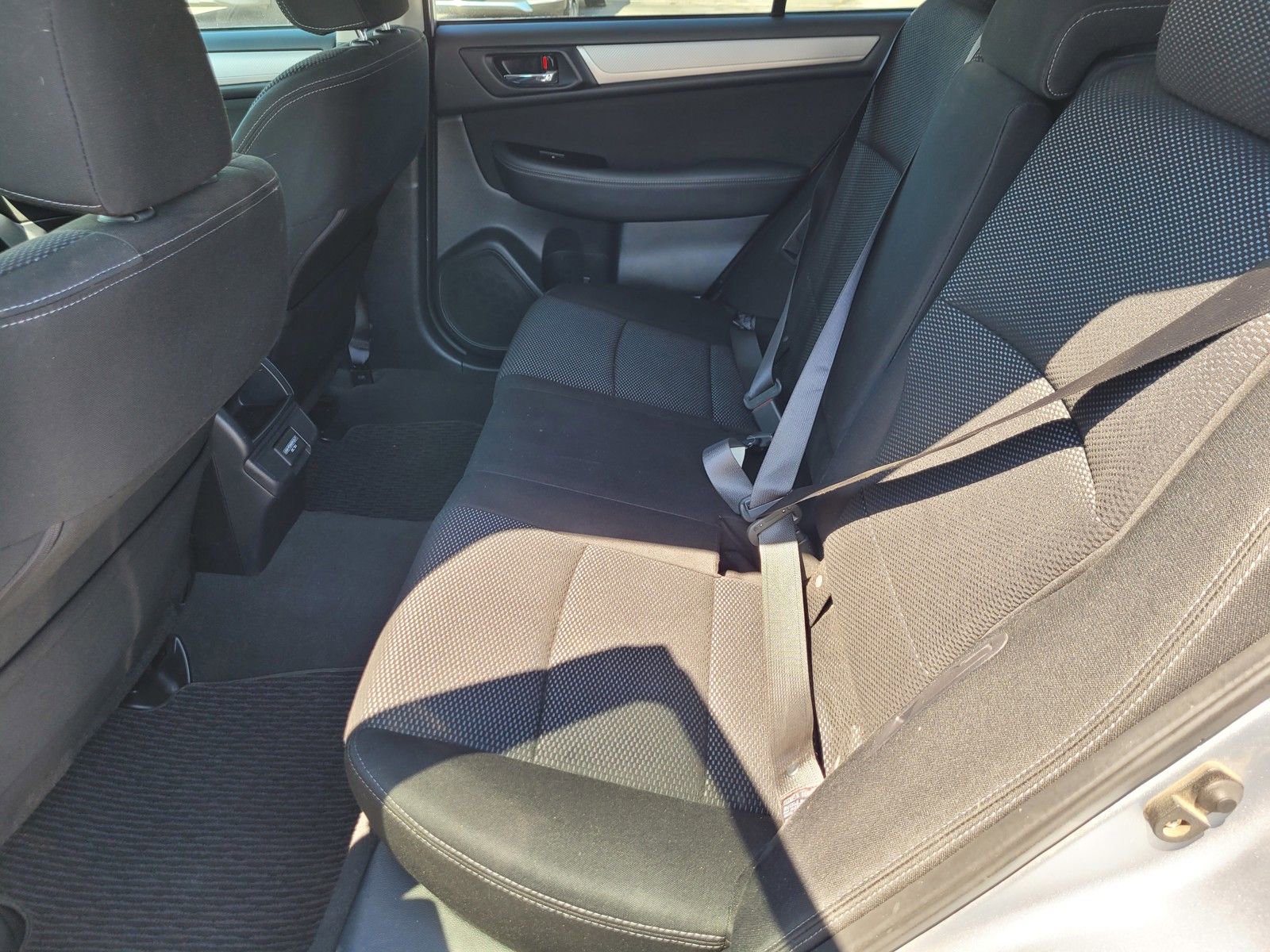 Used 2018 Subaru Outback 2.5i Premium AWD/4WD image 11