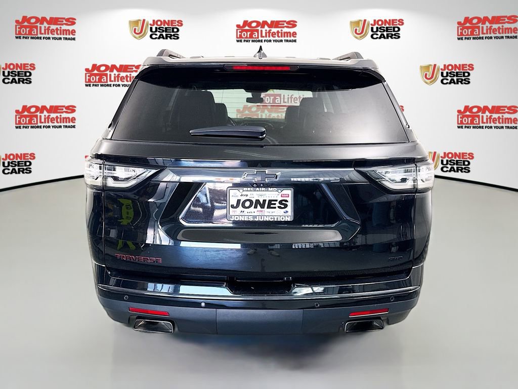 Used 2021 Chevrolet Traverse Premier w/ Redline Edition AWD/4WD image 16