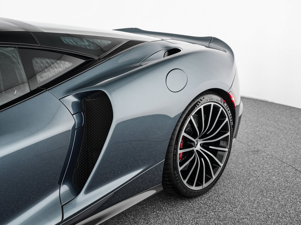 Used 2023 McLaren GT RWD image 47