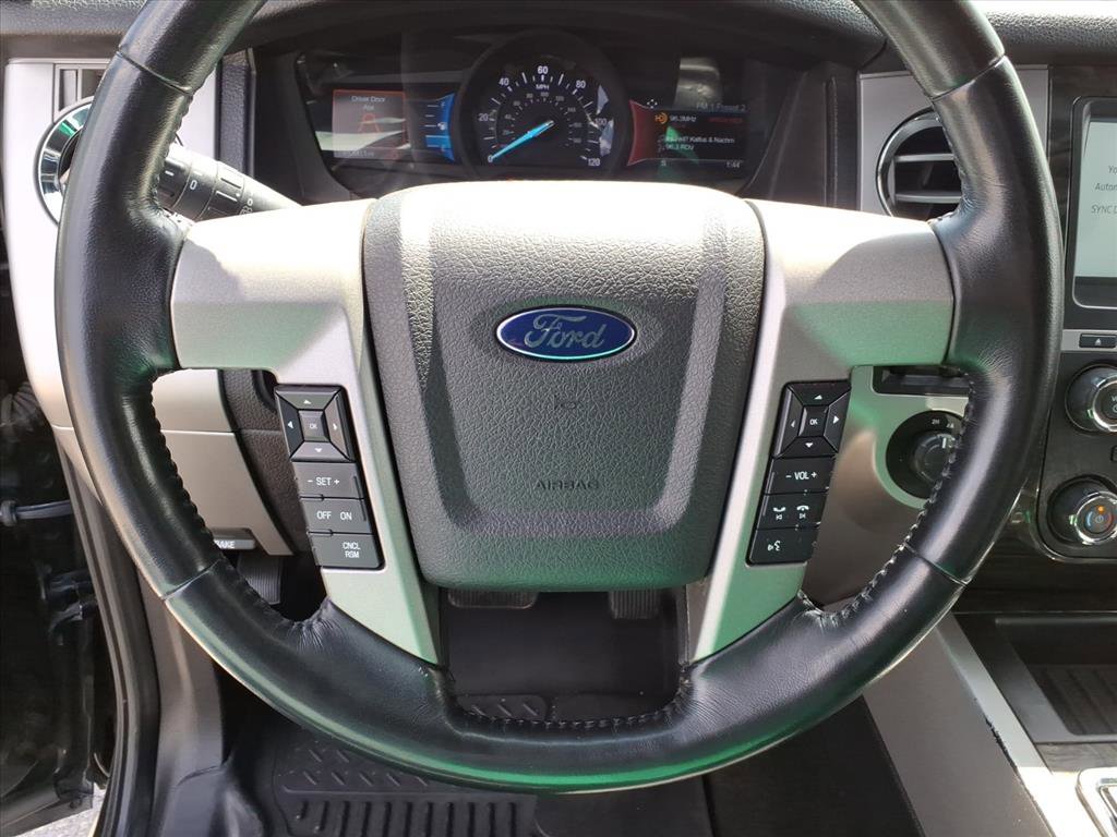 Used 2016 Ford Expedition Limited w/ Equipment Group 301A image 18