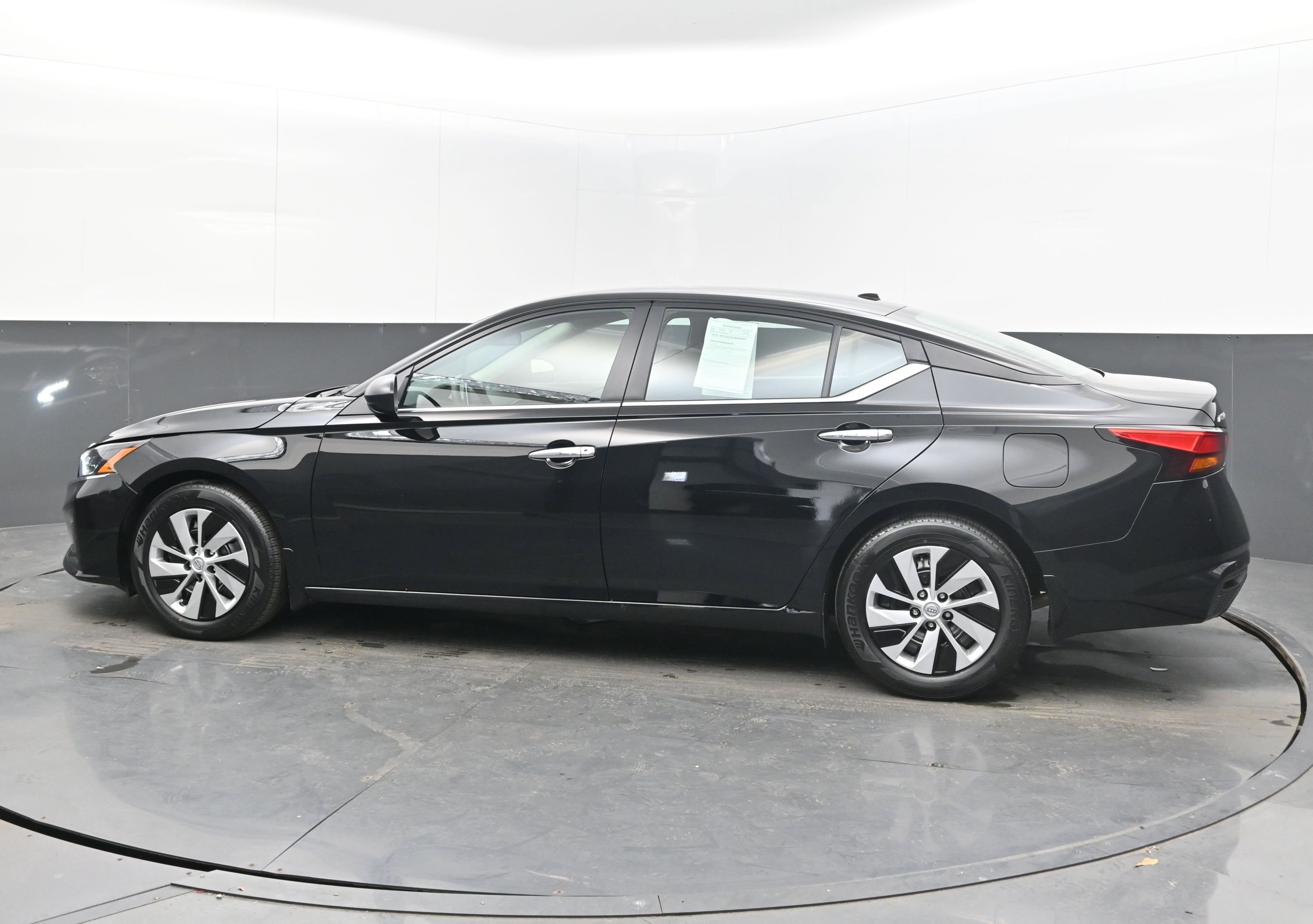 Certified 2025 Nissan Altima 2.5 S image 5