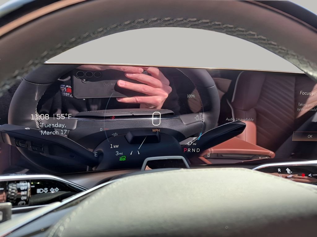 New 2026 Cadillac Vistiq Platinum w/ LPO, Floor Liner Package image 38