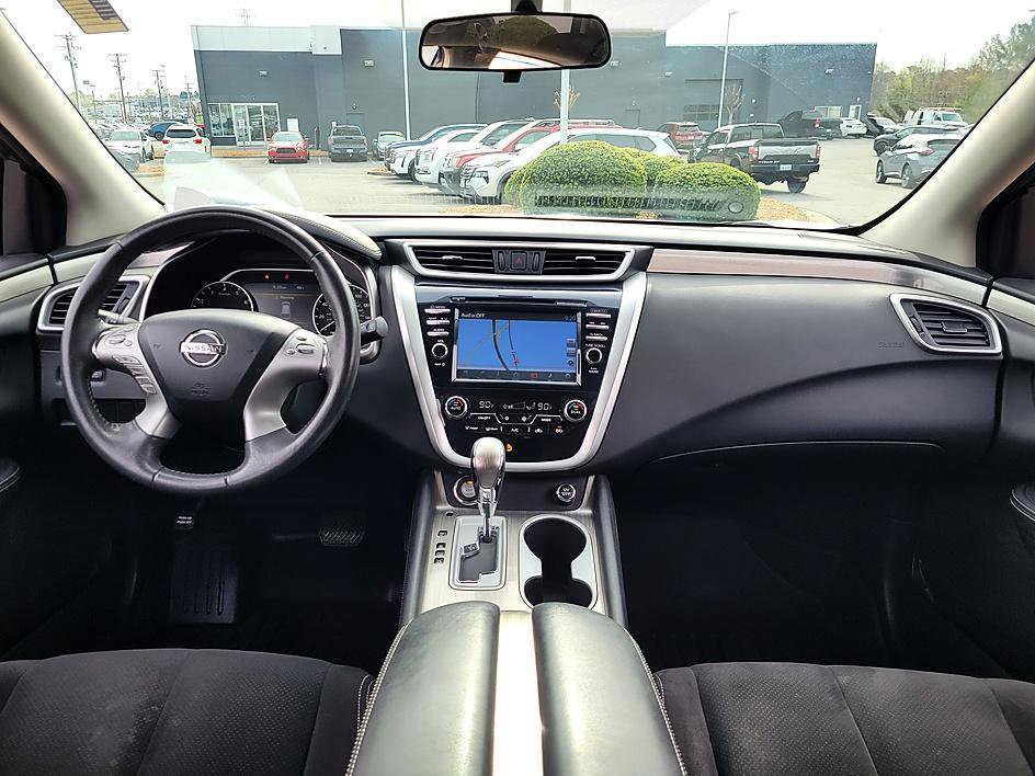 Certified 2017 Nissan Murano SV image 16