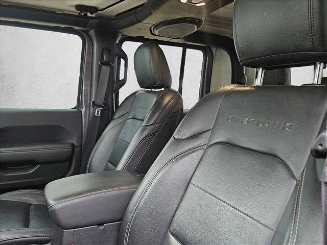 Used 2022 Jeep Gladiator Overland w/ Popular Equipment Package AWD/4WD image 18